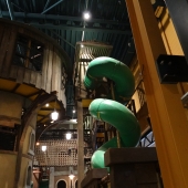 Bild vom Spielplatz anzeigen.