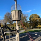 Spielplatz Mehrgenerationen Spielplatz am Badesee:Bild hochgeladen am 2025-10-24 15:16:48 Bild vom Spielplatz anzeigen.
