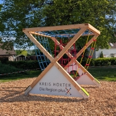 Bild vom Spielplatz anzeigen.