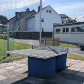 Bild vom Spielplatz anzeigen.