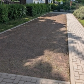 Bild vom Spielplatz anzeigen.