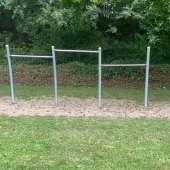 Bild vom Spielplatz anzeigen.