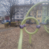 Bild vom Spielplatz anzeigen.