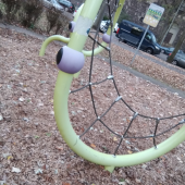 Bild vom Spielplatz anzeigen.