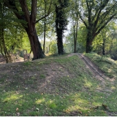 Bild vom Spielplatz anzeigen.