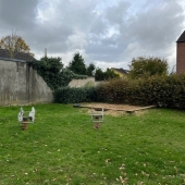 Bild vom Spielplatz anzeigen.