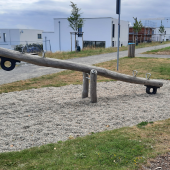 Bild vom Spielplatz anzeigen.