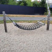 Bild vom Spielplatz anzeigen.