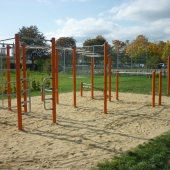 Bild vom Spielplatz anzeigen.