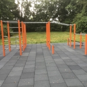 Bild vom Spielplatz anzeigen.