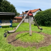 Bild vom Spielplatz anzeigen.