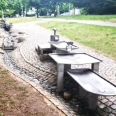 Bild vom Spielplatz anzeigen.