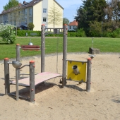 Bild vom Spielplatz anzeigen.