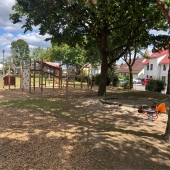 Bild vom Spielplatz anzeigen.