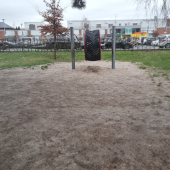 Bild vom Spielplatz anzeigen.