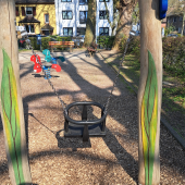 Bild vom Spielplatz anzeigen.