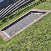 Bild vom Spielplatz anzeigen.