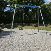 Bild vom Spielplatz anzeigen.
