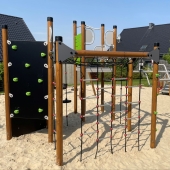 Bild vom Spielplatz anzeigen.