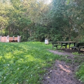 Bild vom Spielplatz anzeigen.