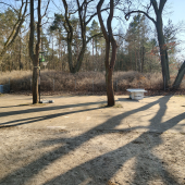 Bild vom Spielplatz anzeigen.