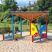 Bild vom Spielplatz anzeigen.