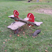 Bild vom Spielplatz anzeigen.