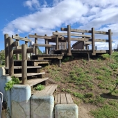 Bild vom Spielplatz anzeigen.