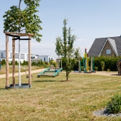 Bild vom Spielplatz anzeigen.