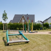 Bild vom Spielplatz anzeigen.