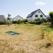 Bild vom Spielplatz anzeigen.