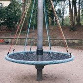 Bild vom Spielplatz anzeigen.