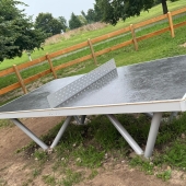 Bild vom Spielplatz anzeigen.