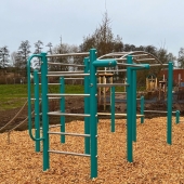 Bild vom Spielplatz anzeigen.