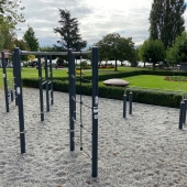 Bild vom Spielplatz anzeigen.