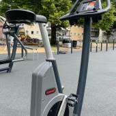 Bild vom Spielplatz anzeigen.