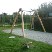 Bild vom Spielplatz anzeigen.