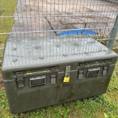 Bild vom Spielplatz anzeigen.