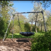Bild vom Spielplatz anzeigen.