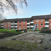 Bild vom Spielplatz anzeigen.