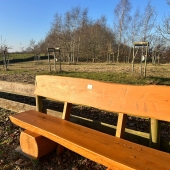 Bild vom Spielplatz anzeigen.