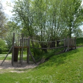 Bild vom Spielplatz anzeigen.
