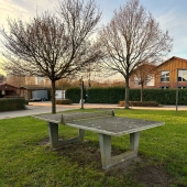 Bild vom Spielplatz anzeigen.