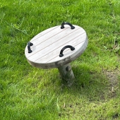 Bild vom Spielplatz anzeigen.