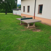 Bild vom Spielplatz anzeigen.