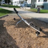 Bild vom Spielplatz anzeigen.