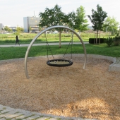 Bild vom Spielplatz anzeigen.