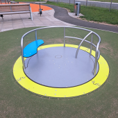 Bild vom Spielplatz anzeigen.