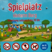 Bild vom Spielplatz anzeigen.
