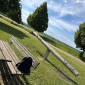 Bild vom Spielplatz anzeigen.